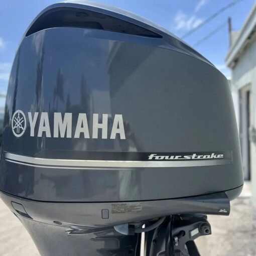 350hp V8 Yamaha Outboard - Image 4